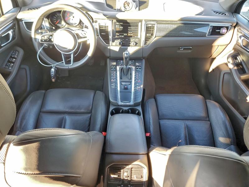 Фото 8 - PORSCHE MACAN