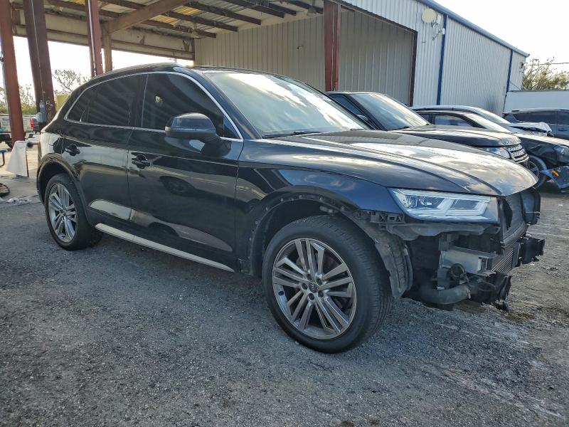 Фото 4 - AUDI Q5