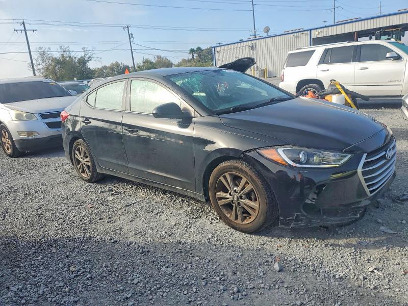 Фото 4 - HYUNDAI ELANTRA