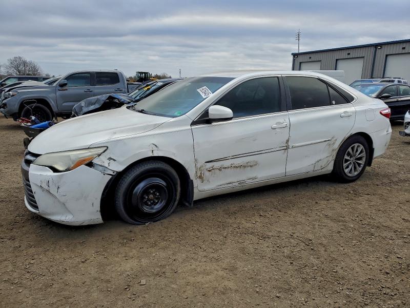 Фото 1 - TOYOTA CAMRY
