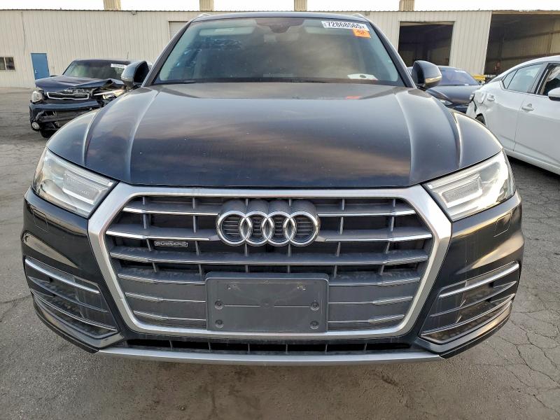 Фото 5 - AUDI Q5