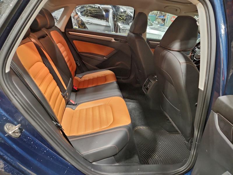 Фото 10 - VOLKSWAGEN PASSAT