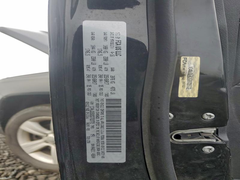 Фото 13 - JEEP COMPASS