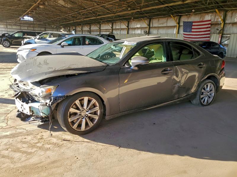 Фото 1 - LEXUS IS