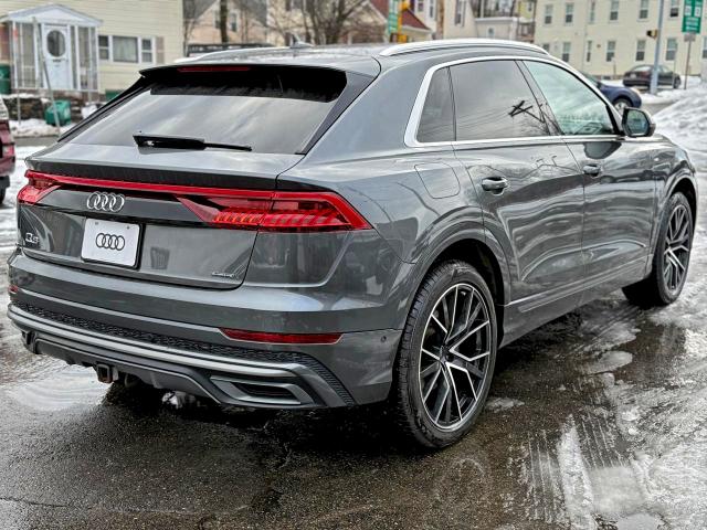 Фото 3 - AUDI Q8