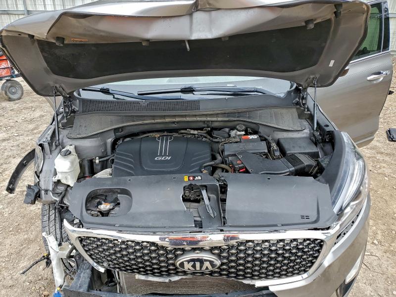 Фото 12 - KIA SORENTO