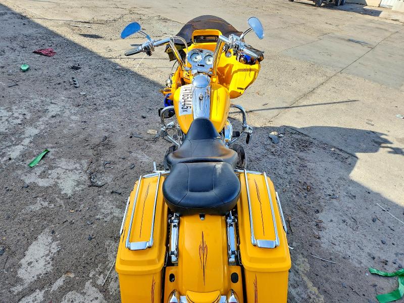 HARLEY-DAVIDSON FL 2012