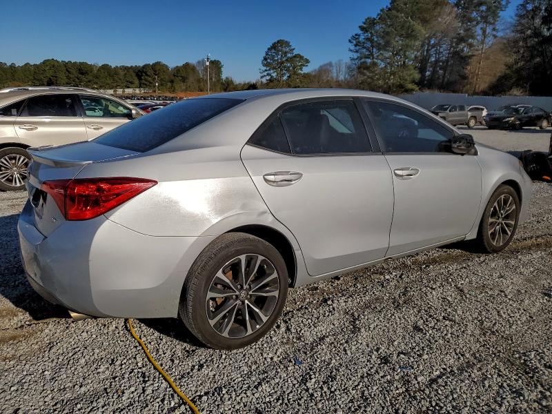 Фото 3 - TOYOTA COROLLA