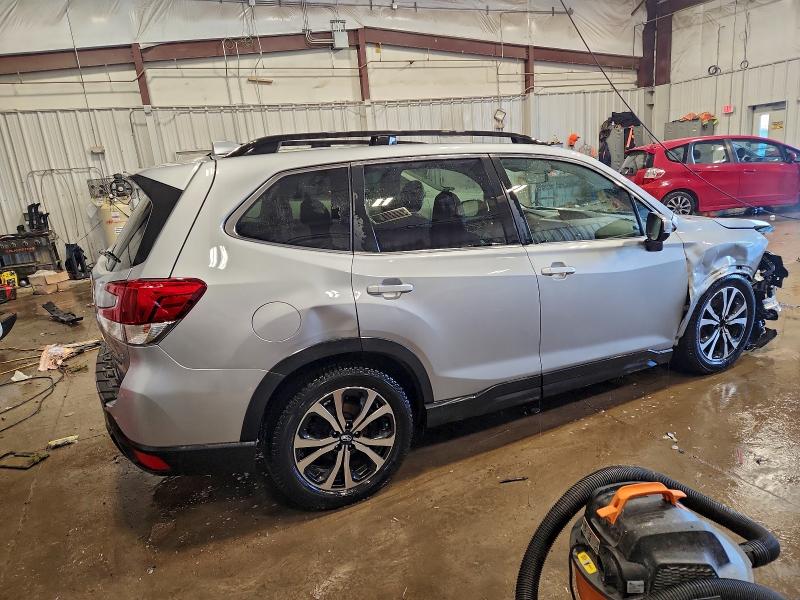 Фото 3 - SUBARU FORESTER