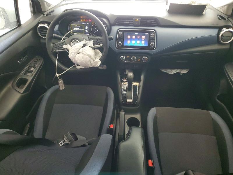 Фото 8 - NISSAN VERSA