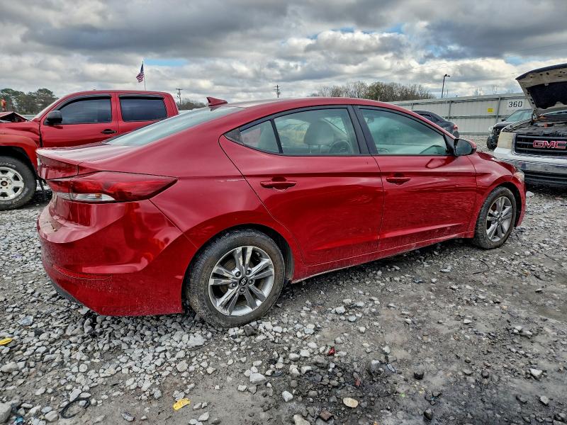 Фото 3 - HYUNDAI ELANTRA