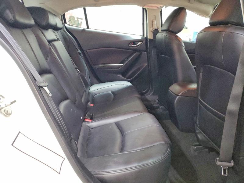 Фото 10 - MAZDA 3