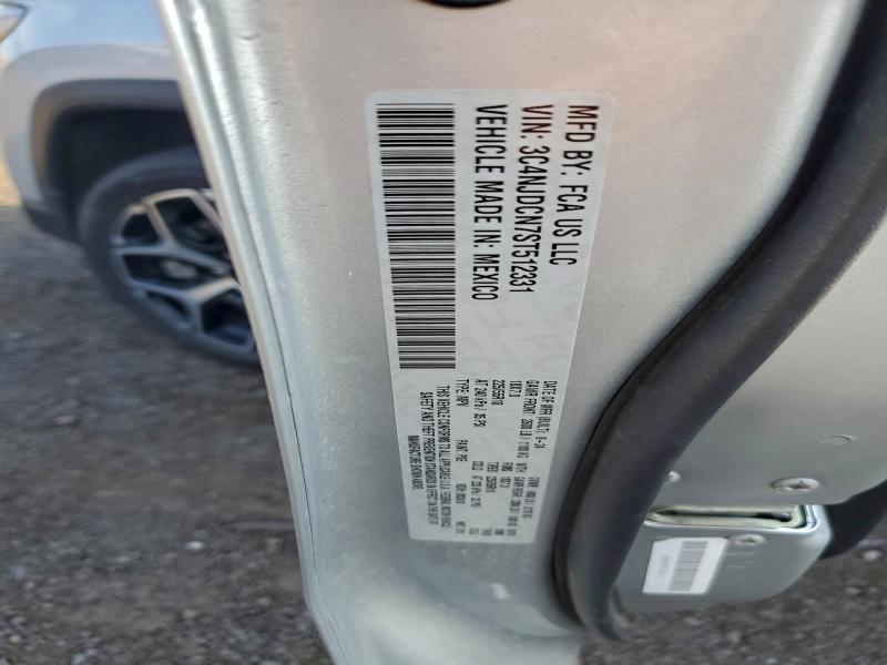 Фото 13 - JEEP COMPASS