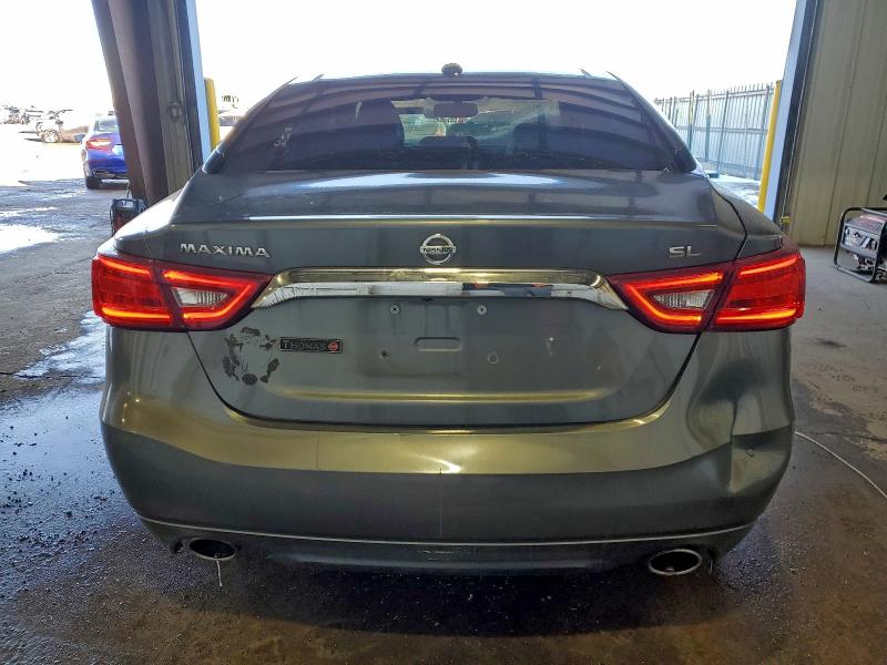 Фото 6 - NISSAN MAXIMA