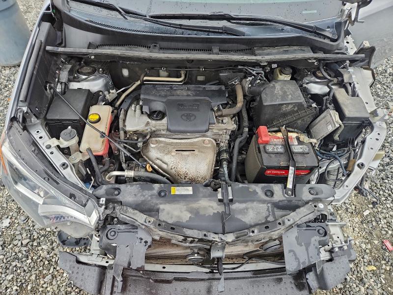 Фото 11 - TOYOTA RAV4