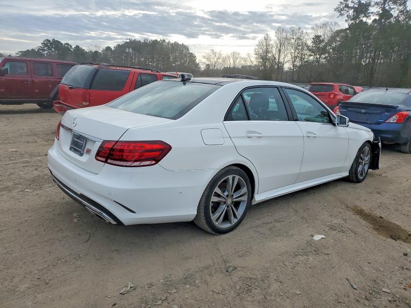 Фото 3 - MERCEDES-BENZ E-CLASS