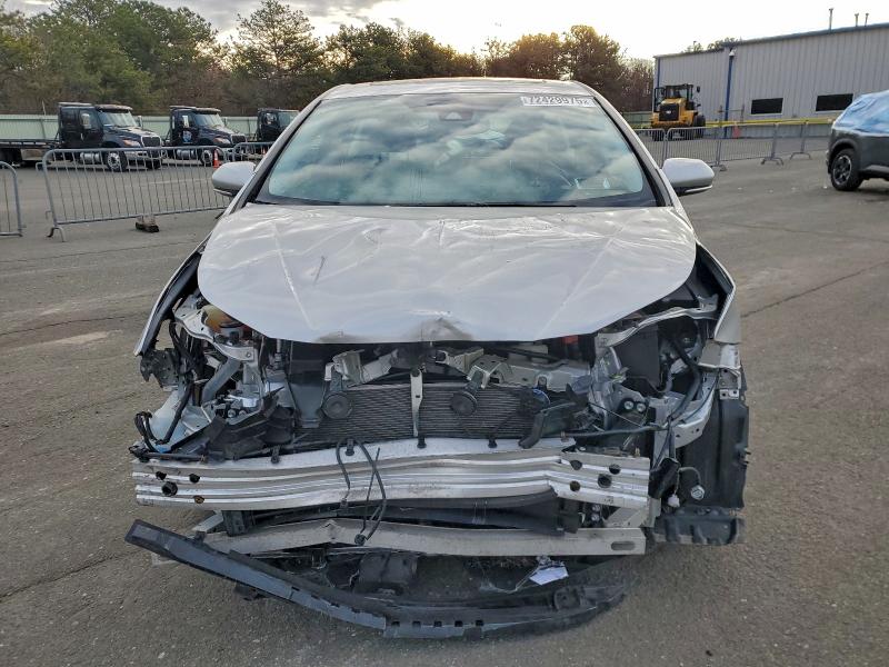 Фото 5 - TOYOTA PRIUS