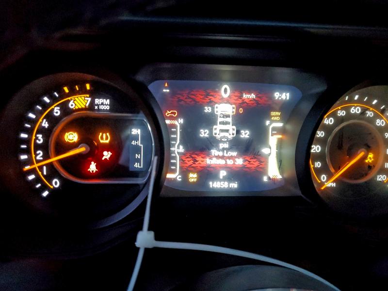 Фото 9 - JEEP WRANGLER