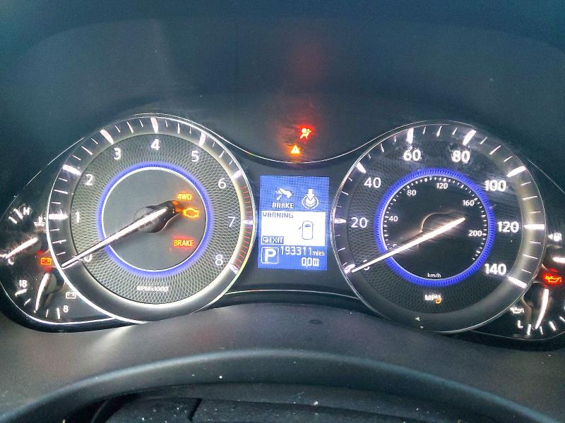 Фото 9 - INFINITI QX80