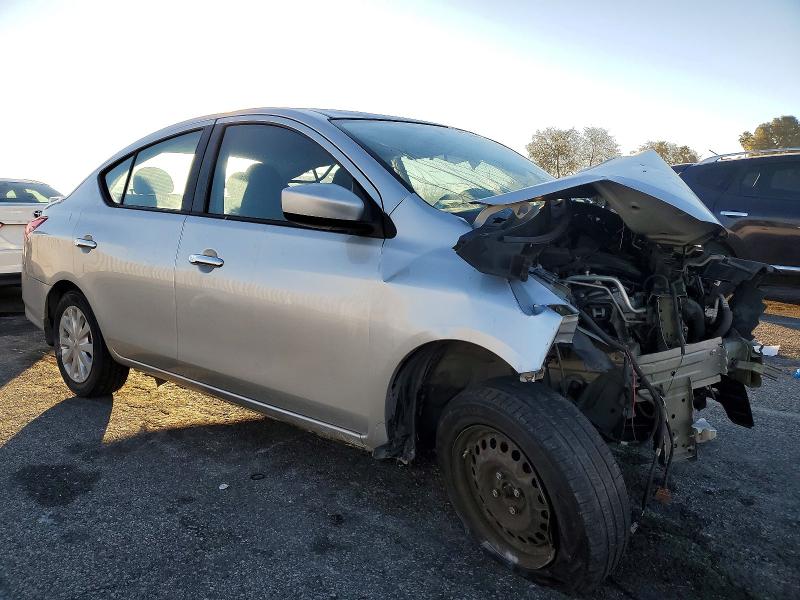 Фото 4 - NISSAN VERSA