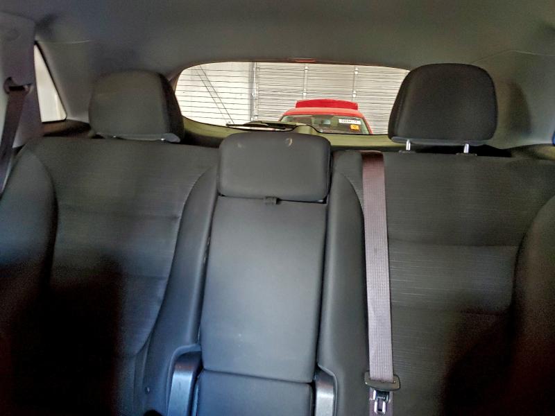 Фото 10 - KIA SORENTO