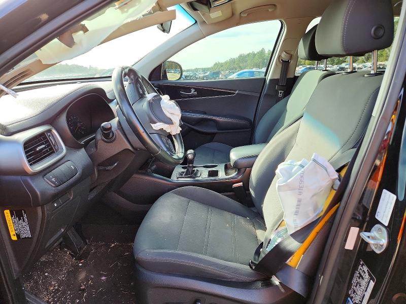 Фото 7 - KIA SORENTO