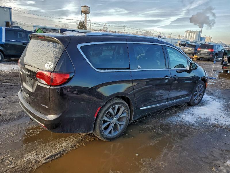 Фото 3 - CHRYSLER PACIFICA