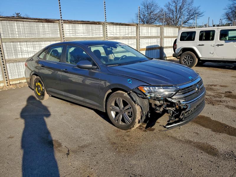 Фото 4 - VOLKSWAGEN JETTA