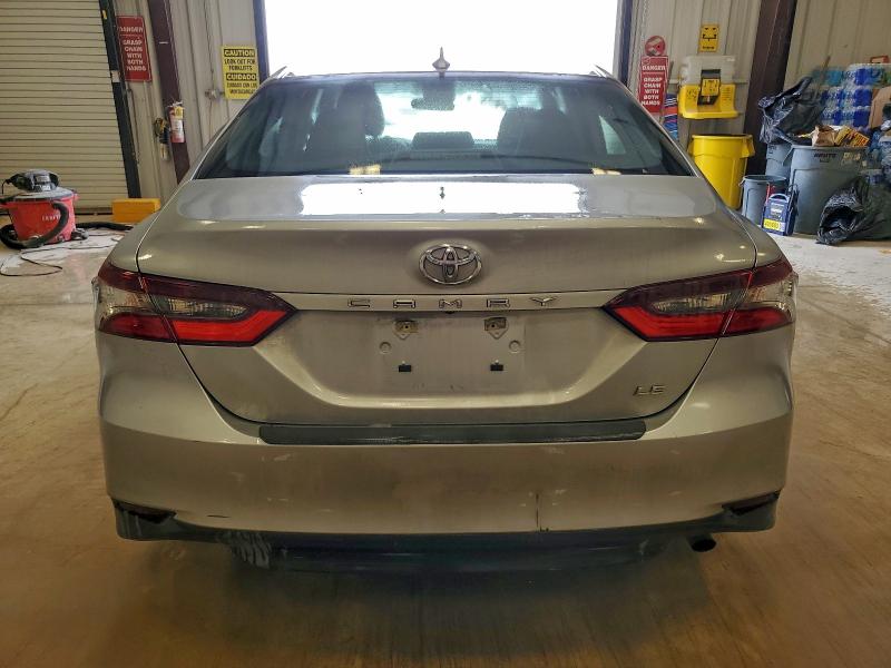 Фото 6 - TOYOTA CAMRY