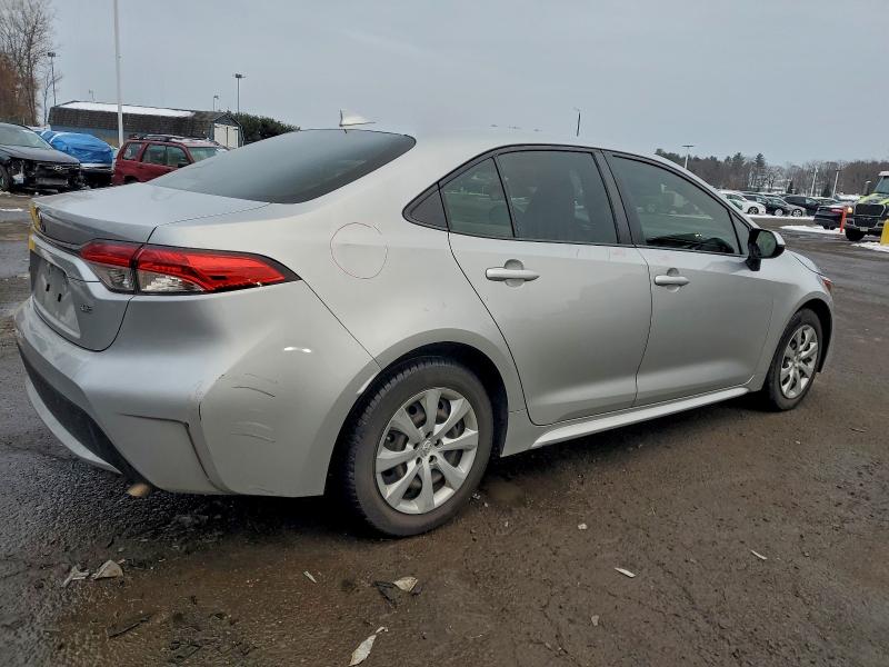 Фото 3 - TOYOTA COROLLA