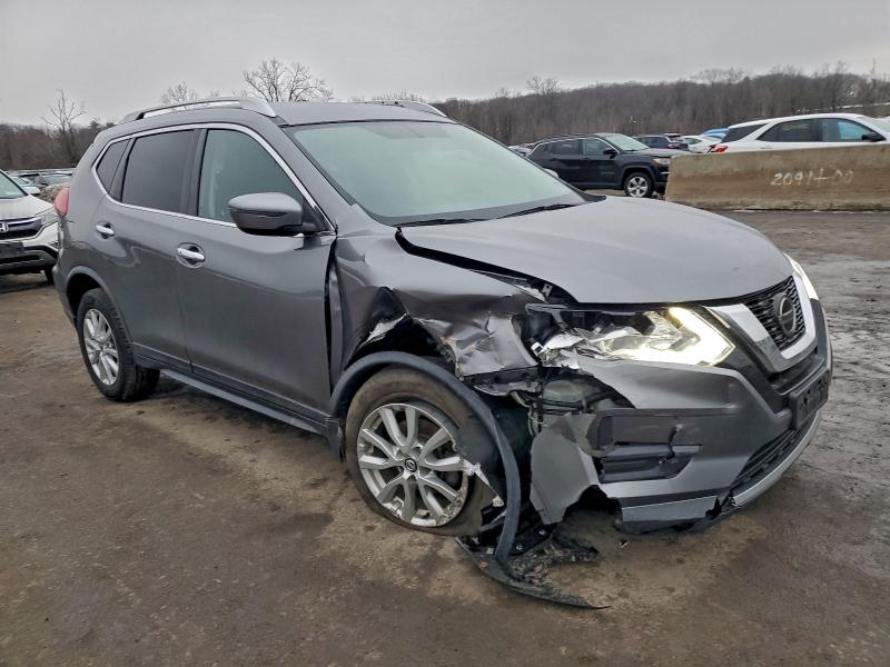 Фото 4 - NISSAN ROGUE