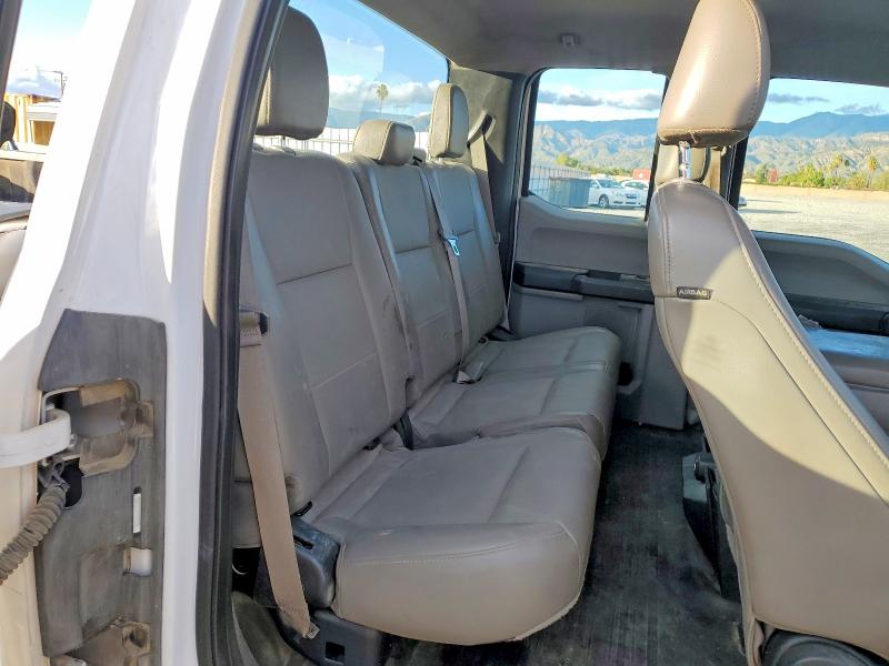 Фото 10 - FORD F-150