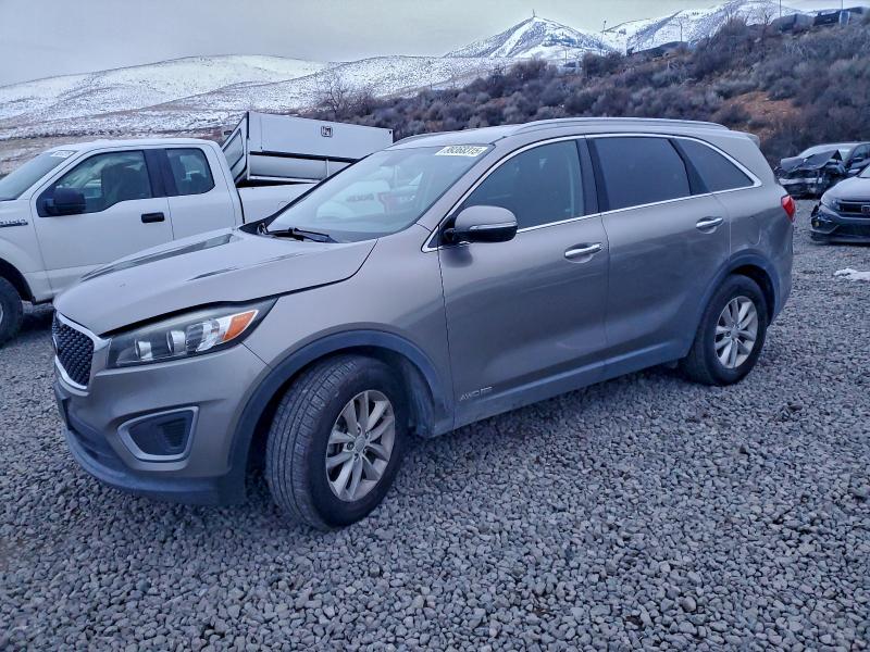 Фото 1 - KIA SORENTO