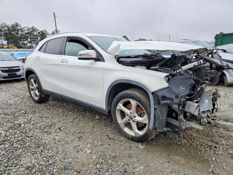 Фото 4 - MERCEDES-BENZ GLA-CLASS