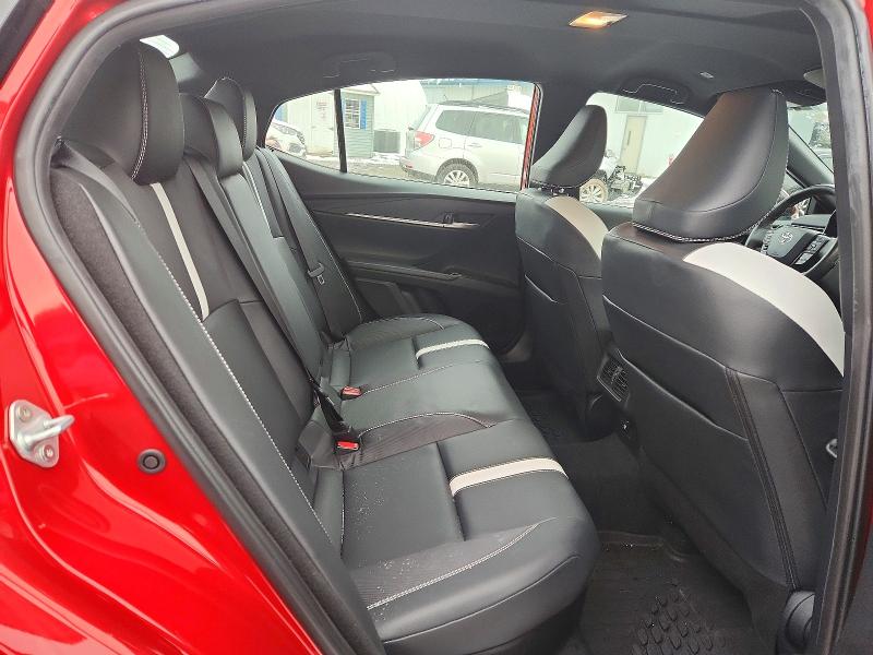 Фото 10 - TOYOTA CAMRY