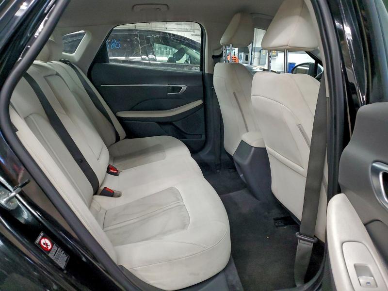 Фото 10 - HYUNDAI SONATA