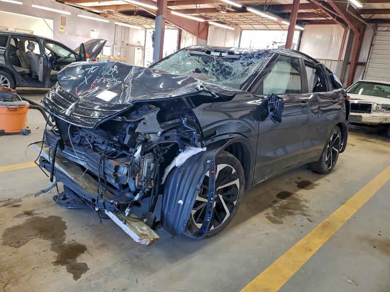 Фото 1 - MITSUBISHI OUTLANDER