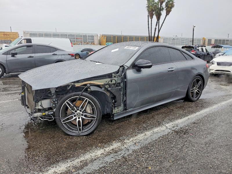 Фото 1 - MERCEDES-BENZ E-CLASS