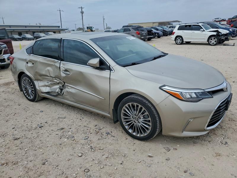 Фото 4 - TOYOTA AVALON