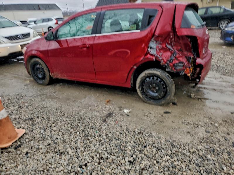 Фото 2 - CHEVROLET SONIC