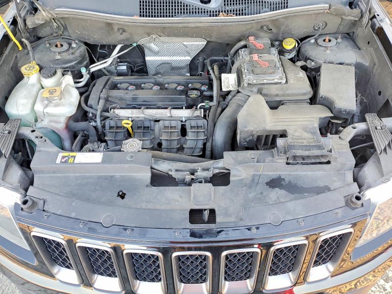 Фото 12 - JEEP COMPASS