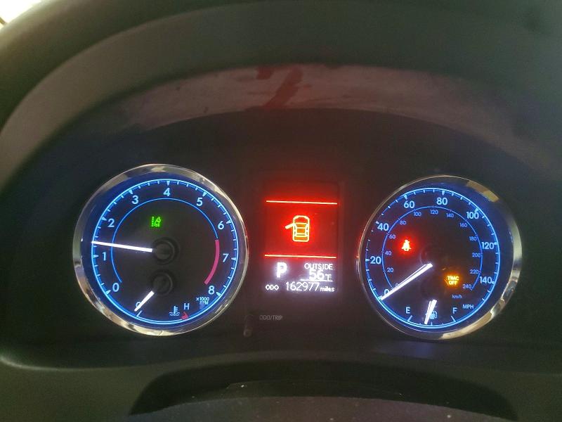 Фото 9 - TOYOTA COROLLA