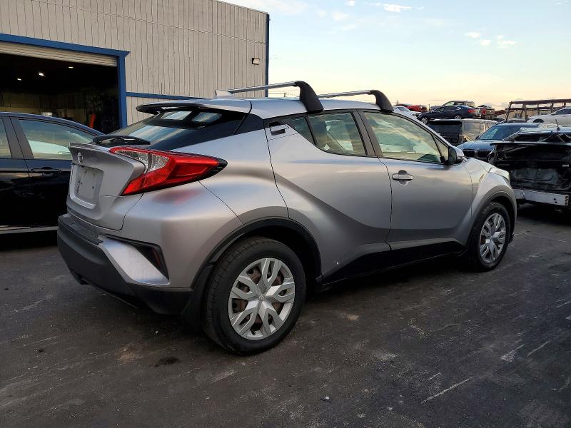 Фото 3 - TOYOTA C-HR