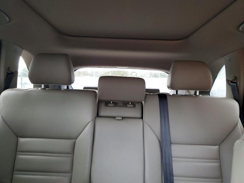 Фото 10 - KIA SORENTO