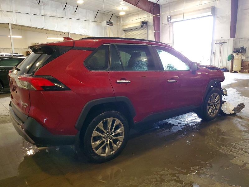 Фото 3 - TOYOTA RAV4