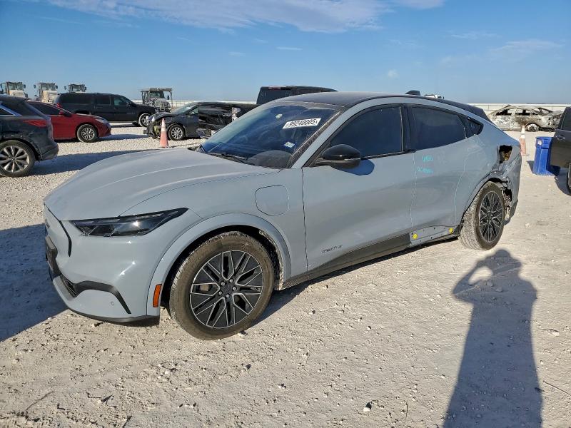 Фото 1 - FORD MUSTANG