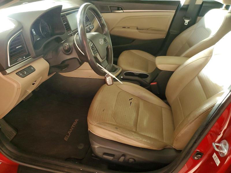 Фото 7 - HYUNDAI ELANTRA