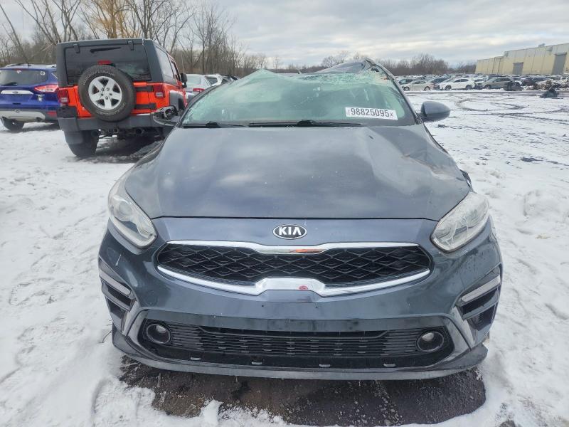 Фото 5 - KIA FORTE