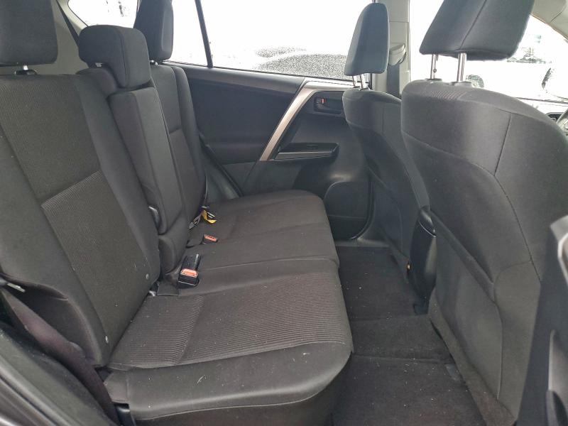 Фото 10 - TOYOTA RAV4