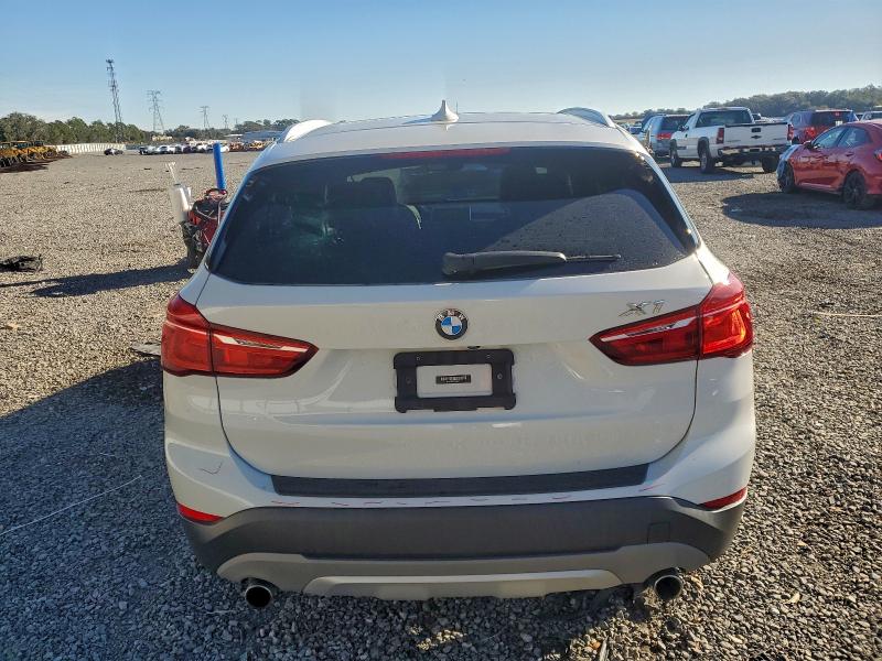 Фото 6 - BMW X1